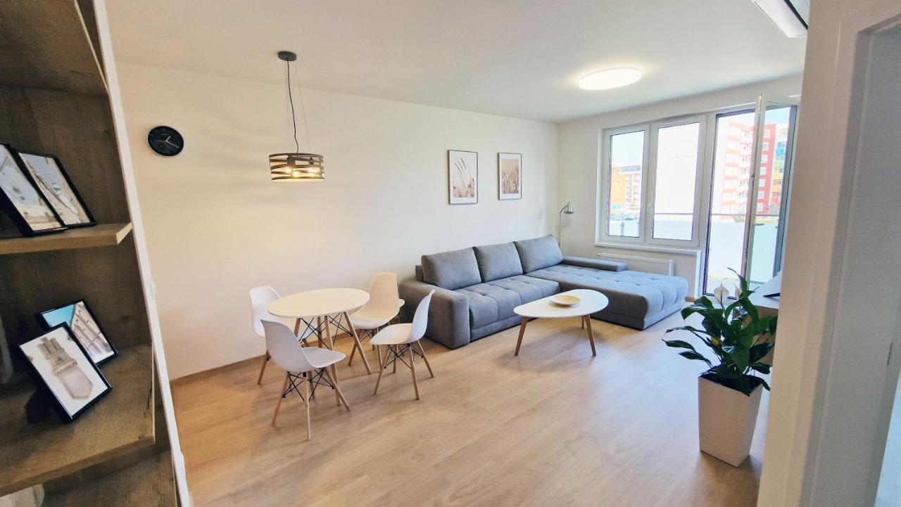 Luxo 2 Room Apartments By Bratislavatrip Exterior foto